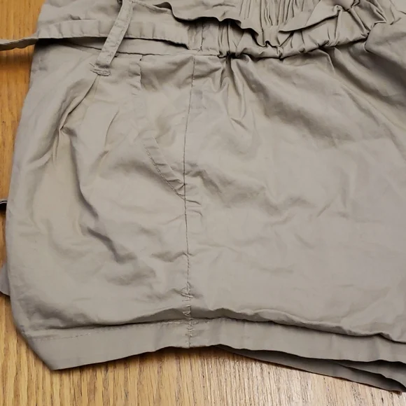 khaki - Picture 3 of 3